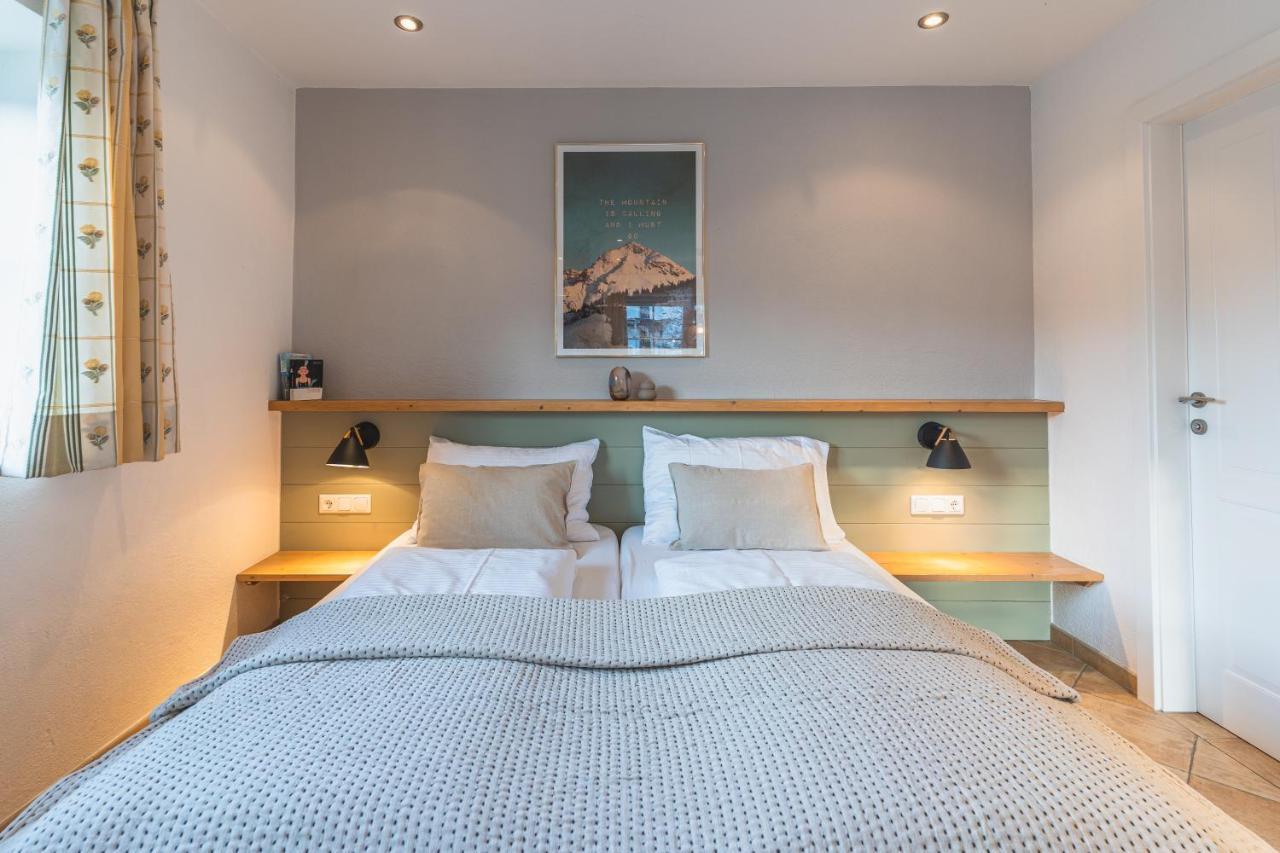 Dorfchalets & Apartments - Authentic Experience In Centre Of Kaprun Including Tauernspa And Summercard Exterior foto